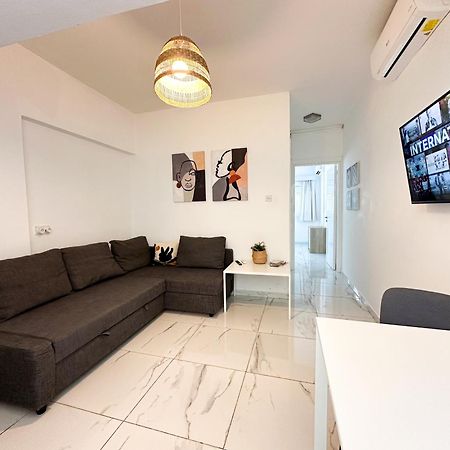 Real Center Apartment Larnaca Exterior photo